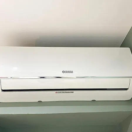 בית הארחה Domus Pisanelli נאפולי